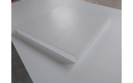 Ripiani e mensole semplici in laminato bianco